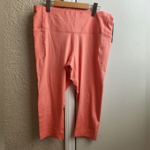 NWT Under Armour- Coral Crop Legging